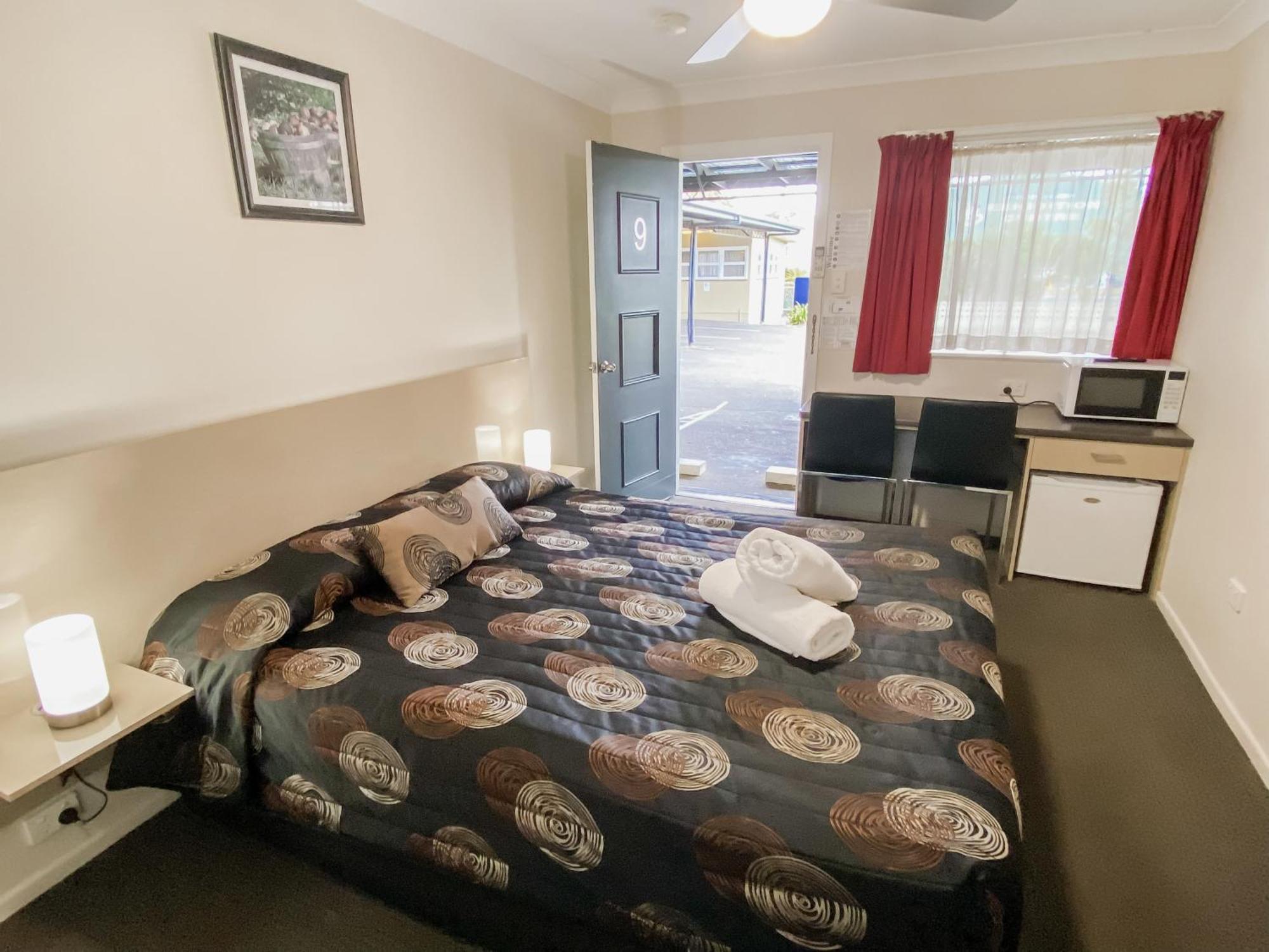 High Street Motor Inn Станторп Екстер'єр фото